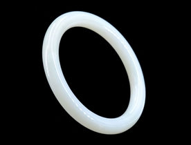 缘籽玉手镯新疆和田玉白玉58mm内径细条精巧款