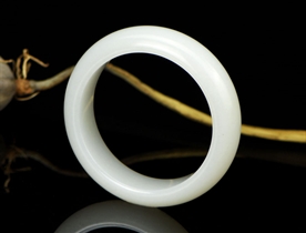 和田玉手镯和田玉羊脂白玉手镯内径57mm扁条时尚款