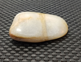 和田玉籽料原石挂件吊坠