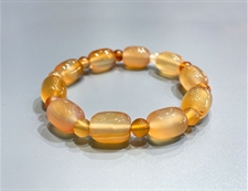 天然玛瑙桶珠手串10.5mm