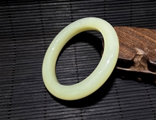 和田玉手镯和田玉青白玉手镯内径57.3mm扁条时尚款