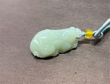 和田玉貔貅挂件吊坠青白玉挂件吊坠‌财源滚滚
