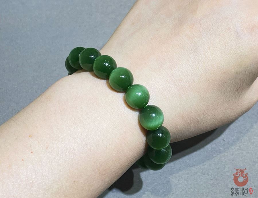 男女佩戴和田玉的差异